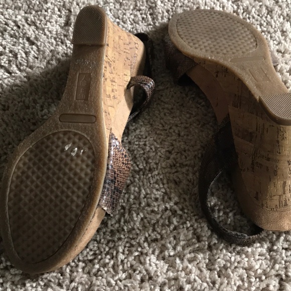 Shoes - Picture 3 of 3